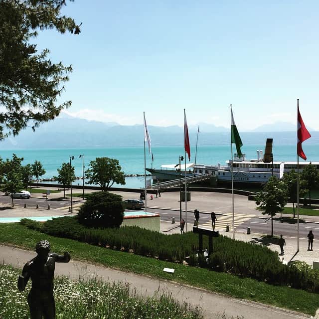 ES_and_Switzerland